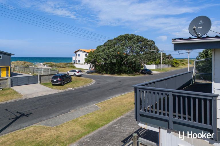 Photo of property in 64a Bway Road, Waihi Beach, 3611