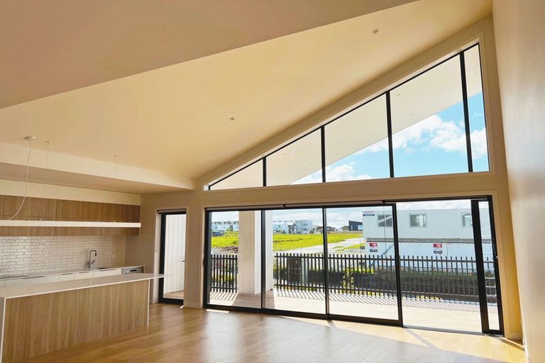 Photo of property in 7 Percy Neils Road, Hobsonville, Auckland, 0616