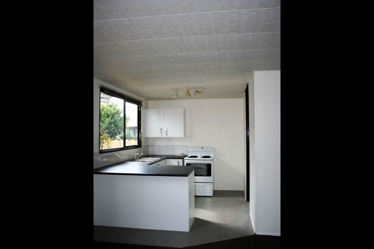 Photo of property in 3/8 Ireland Place, Ranui, Auckland, 0612