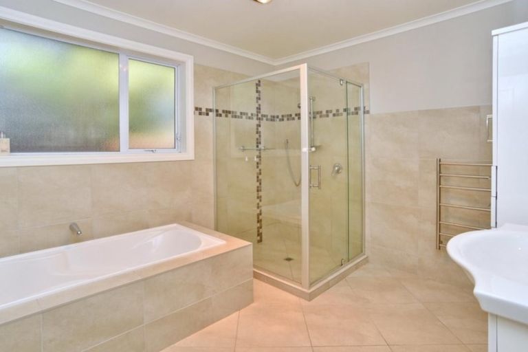 Photo of property in 8 Sonia Place, Casebrook, Christchurch, 8051