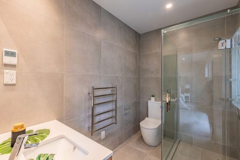 Photo of property in 10a Nielsen Place, Massey, Auckland, 0614