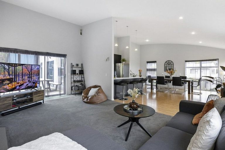Photo of property in 213 Somerville Street, Shiel Hill, Dunedin, 9013