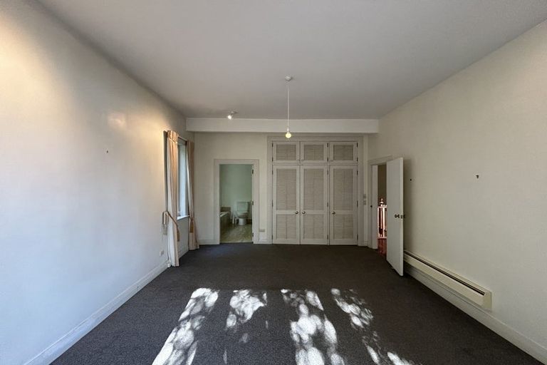Photo of property in 2/1 Wilkinson Street, Oriental Bay, Wellington, 6011