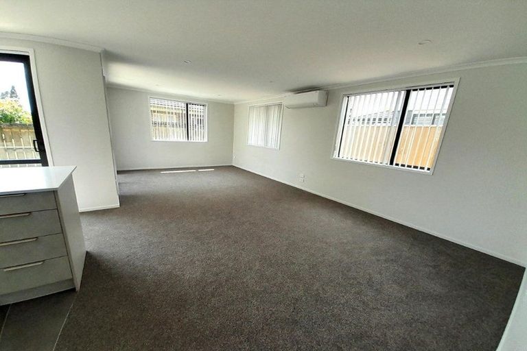 Photo of property in 32b Youngs Road, Papakura, 2110