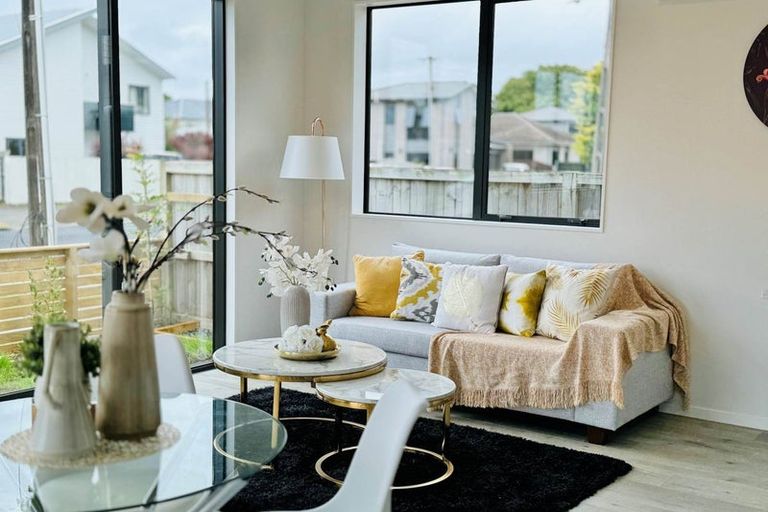Photo of property in 1/2 Miami Street, Mangere East, Auckland, 2024