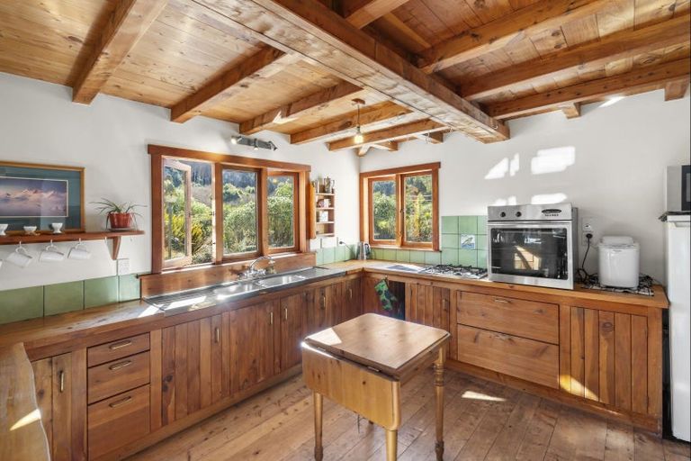 Photo of property in 9 Harmans Track, Little River, 7591