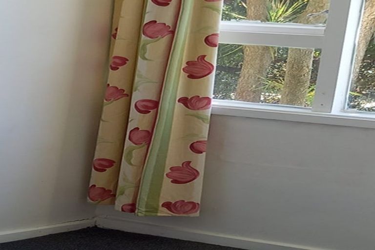 Photo of property in 19 Barber Grove, Moera, Lower Hutt, 5010