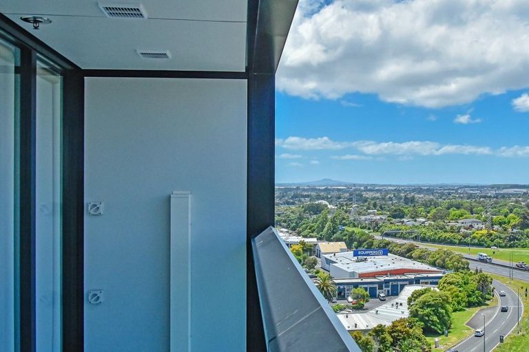 Photo of property in 1207/8 Lakewood Court, Manukau, Auckland, 2104