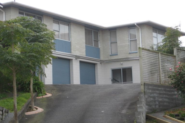 Photo of property in 8a Fairview Place, Westown, New Plymouth, 4310