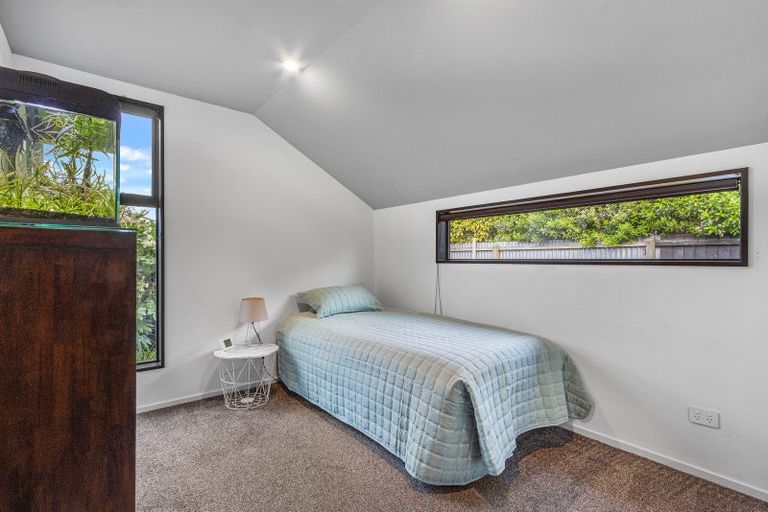 Photo of property in 5a Cherry Place, Casebrook, Christchurch, 8051