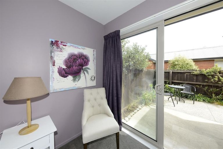 Photo of property in 17 Picton Avenue, Riccarton, Christchurch, 8011