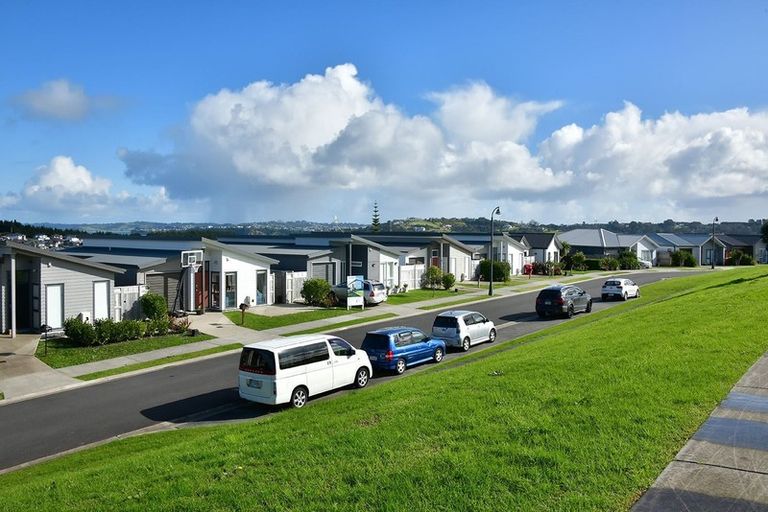 Photo of property in 11 Barcliff Terrace, Gulf Harbour, Whangaparaoa, 0930