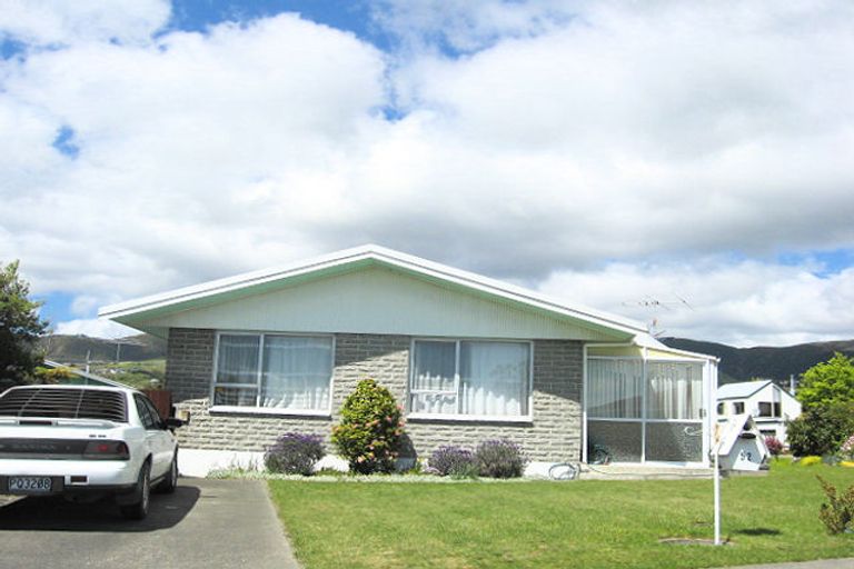 Photo of property in 52 Fergusson Street, Stoke, Nelson, 7011