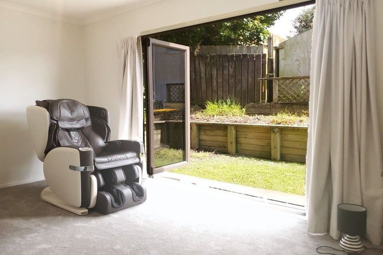 Photo of property in 38c Bay Street, Red Beach, 0932