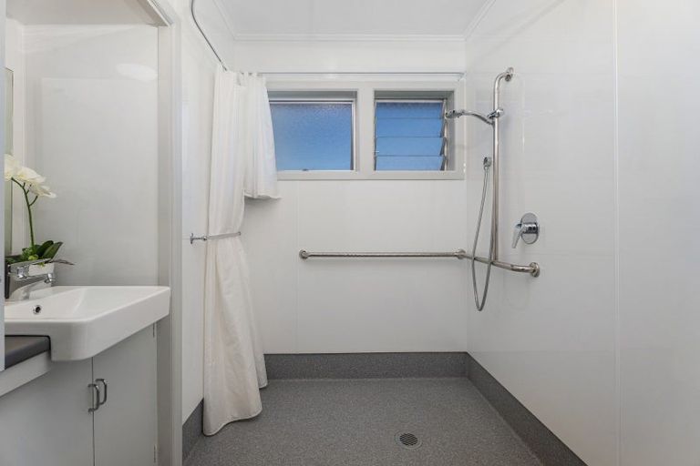 Photo of property in 3 Kawakawa Road, Whitianga, 3510