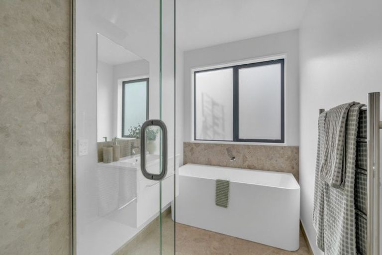 Photo of property in 35 Crossley Avenue, Woodend, 7610