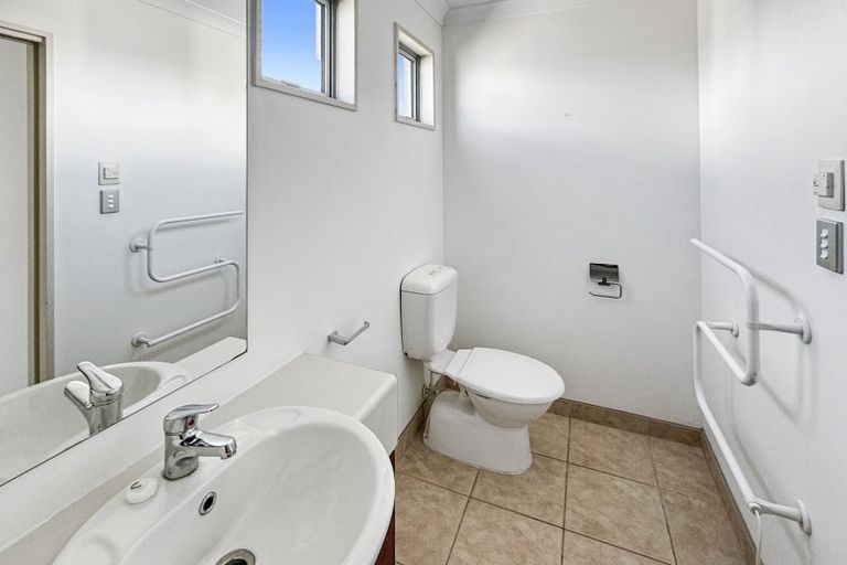 Photo of property in 63b Derby Street, St Albans, Christchurch, 8014