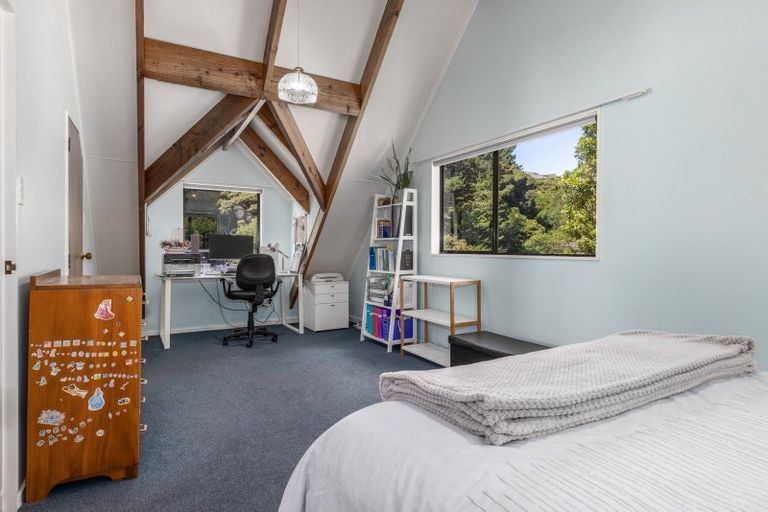 Photo of property in 40 Postgate Drive, Whitby, Porirua, 5024