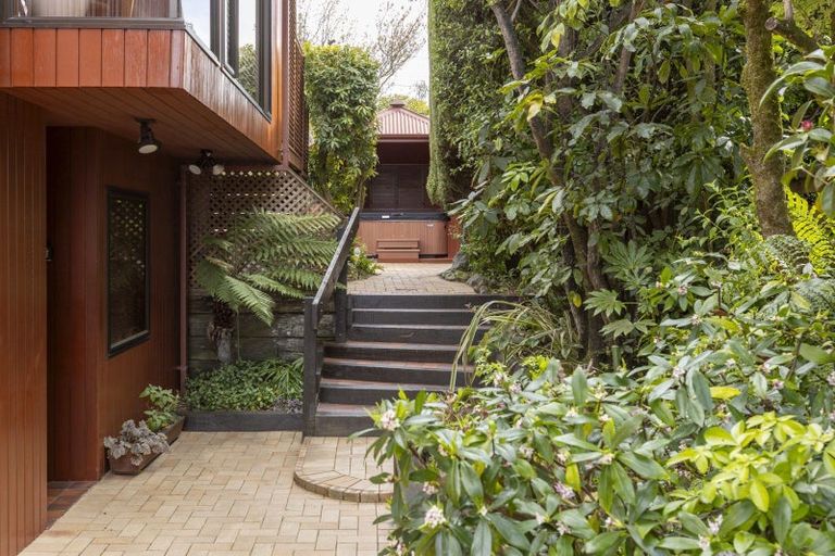 Photo of property in 39 Wakeman Road, Acacia Bay, Taupo, 3330