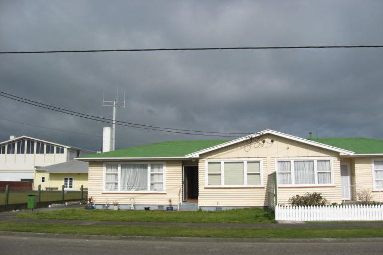 Photo of property in 15 Essex Street, Levin, 5510