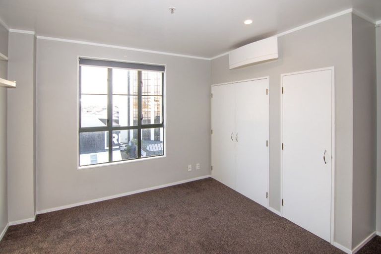Photo of property in Maddison Apartments, 3/6a Queen Street, Palmerston North, 4410