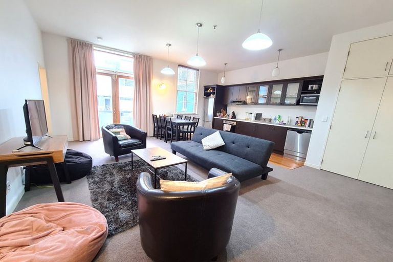 Photo of property in 207 Tasman Street, Mount Cook, Wellington, 6021