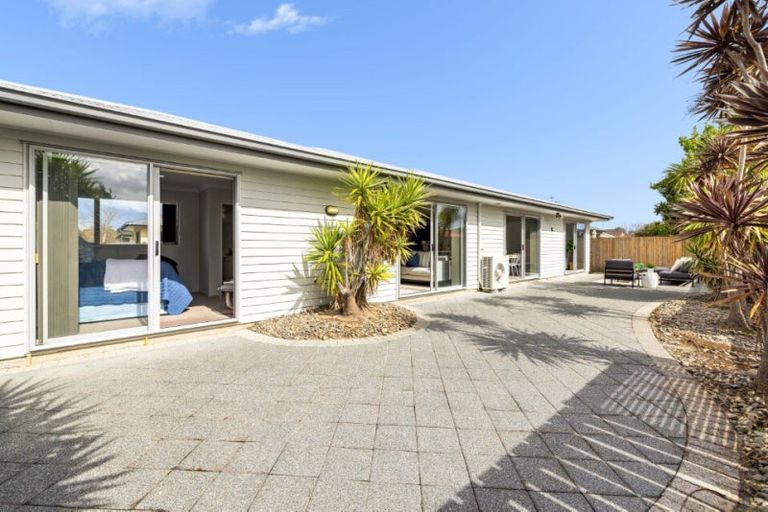 Photo of property in 23 Lisa Place, Brookfield, Tauranga, 3110