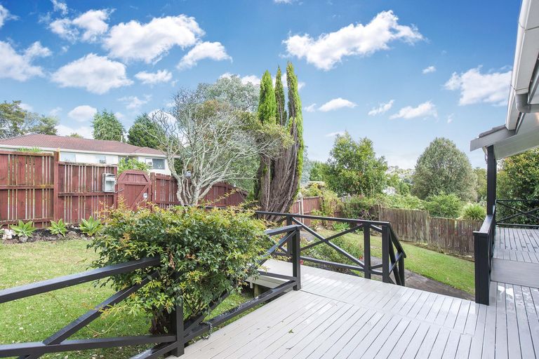 Photo of property in 1/1 Celeste Place, Totara Vale, Auckland, 0627