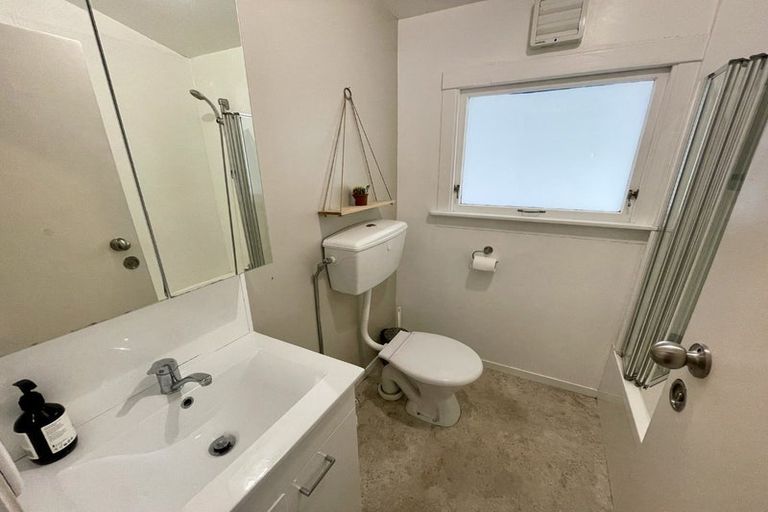 Photo of property in 14a Seddon Street, Wallaceville, Upper Hutt, 5018