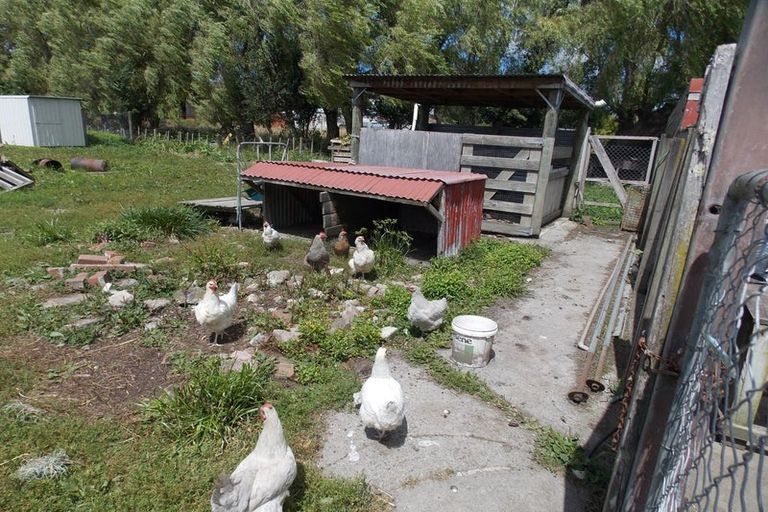 Photo of property in 32 Pioneer Highway, Awapuni, Palmerston North, 4412