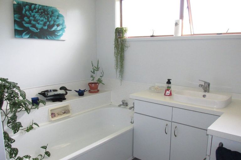 Photo of property in 14 Marine Parade, Wairoa, 4108