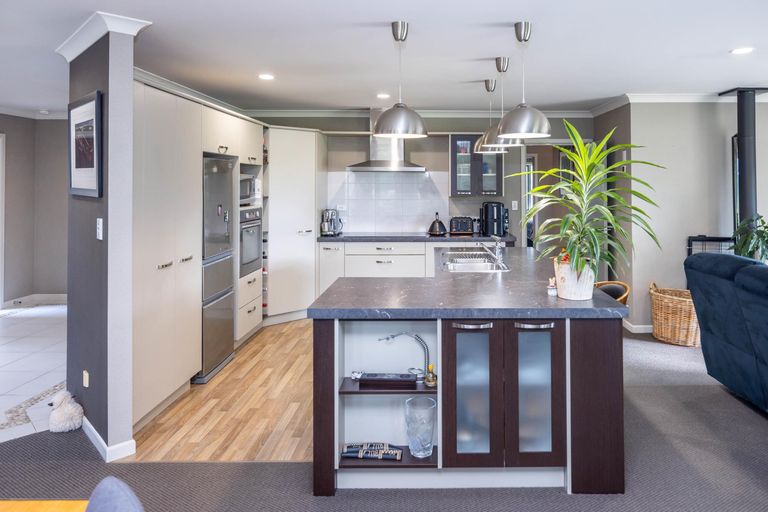 Photo of property in 37 Riverside Way, Ngaruawahia, Huntly, 3771