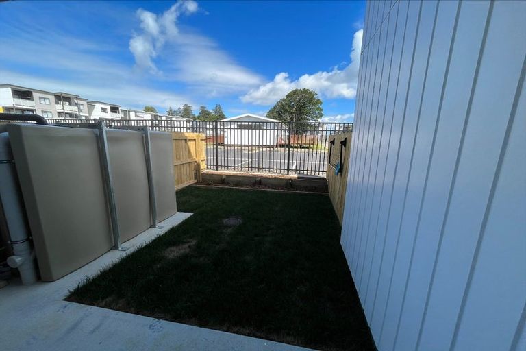 Photo of property in 93 Ngae Place, Mangere East, Auckland, 2024