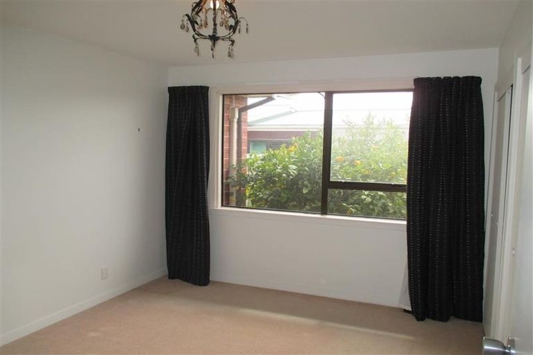 Photo of property in 8 Tulloch Place, Papanui, Christchurch, 8052