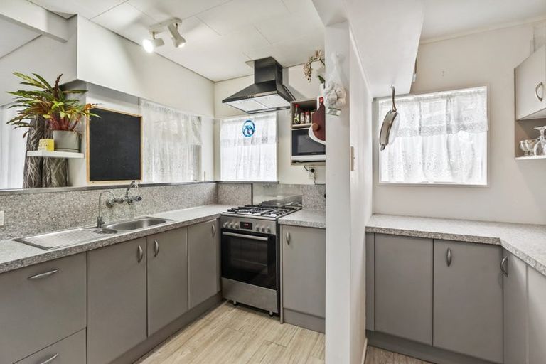 Photo of property in 17 Parkland Crescent, Te Kamo, Whangarei, 0112