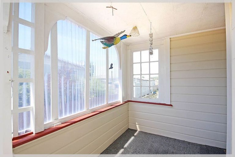 Photo of property in 58 Avenue Road, Foxton, 4814