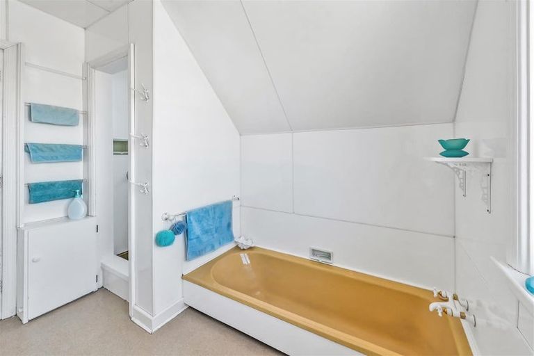 Photo of property in 66 Clyde Road, Ilam, Christchurch, 8041