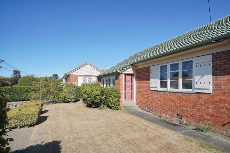 Photo of property in 27 Jollie Street, Linwood, Christchurch, 8062