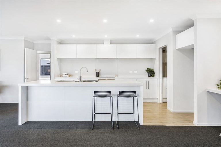 Photo of property in 6 Denimes Crescent, Rolleston, 7614