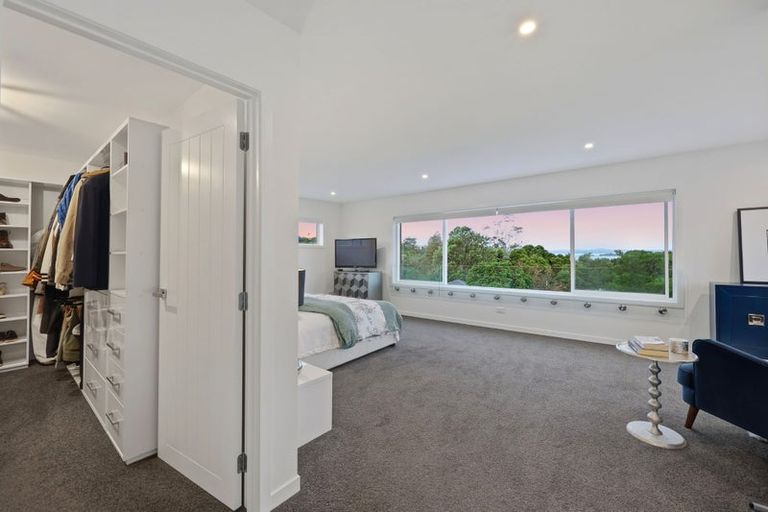 Photo of property in 24 Judkins Crescent, Cockle Bay, Auckland, 2014
