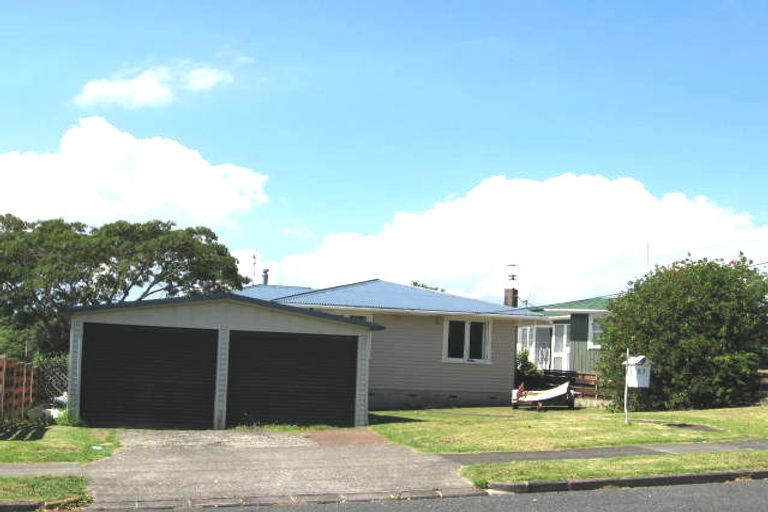 Photo of property in 27 Gilliam Street, New Lynn, Auckland, 0600