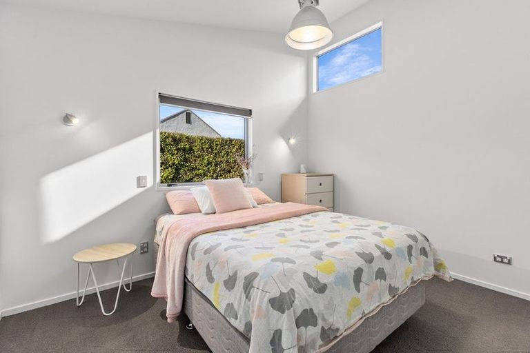 Photo of property in 16 Allenby Place, Wanaka, 9305