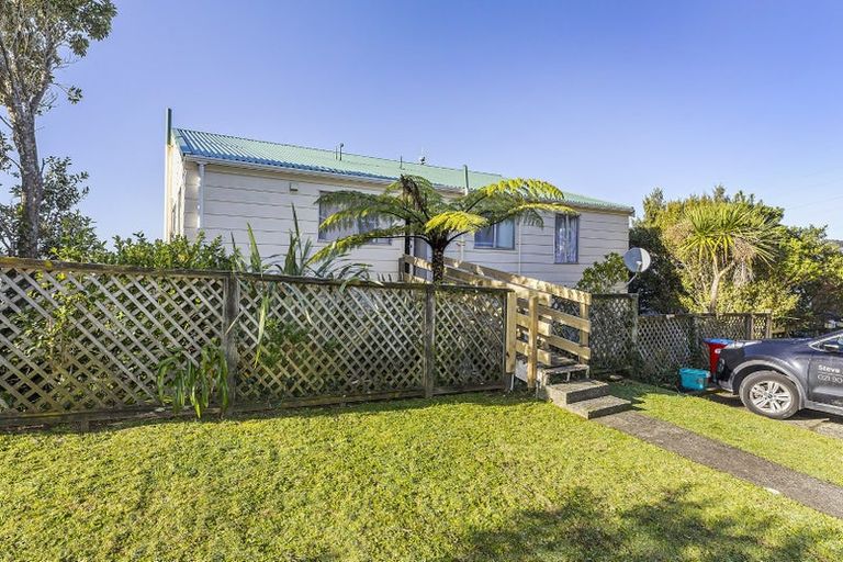 Photo of property in 9 Oldham Way, Crofton Downs, Wellington, 6035