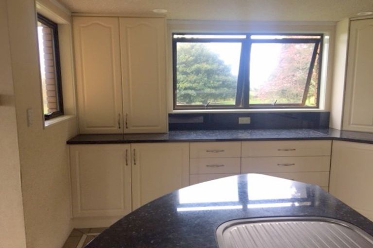 Photo of property in 10 Fairview Street, Tirau, 3410
