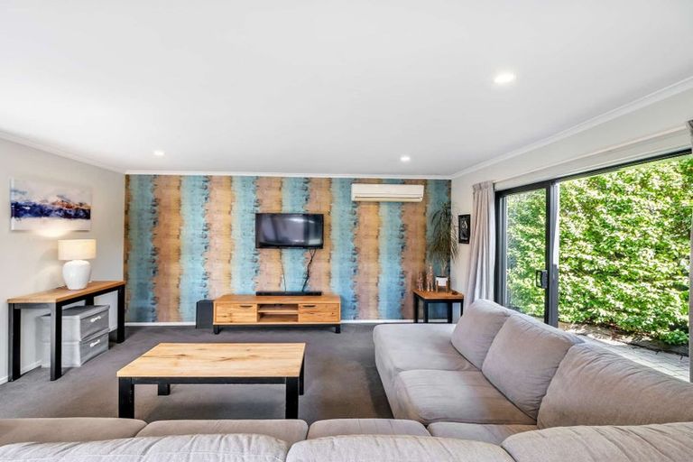 Photo of property in 3/48 Mcfaddens Road, St Albans, Christchurch, 8052