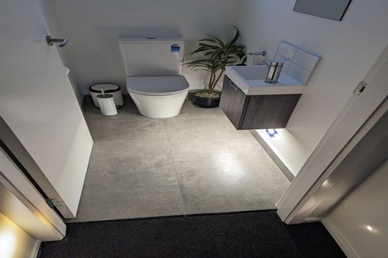 Photo of property in 2 Hawkswood Place, Avonhead, Christchurch, 8042