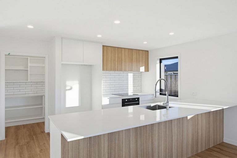 Photo of property in 52 Benn Street, Amberley, 7410