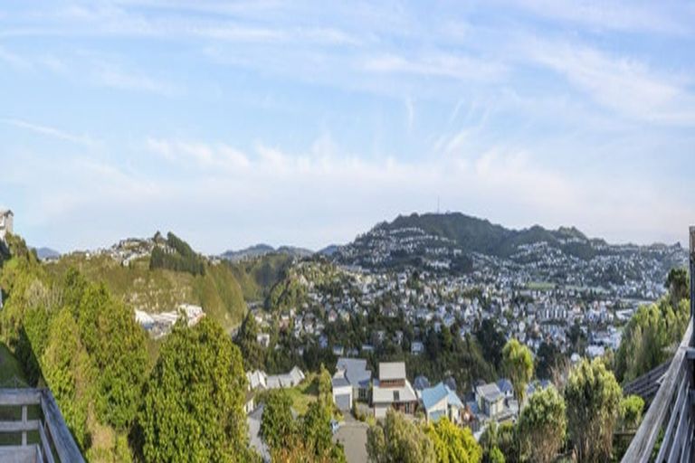 Photo of property in 12a Ceres Crescent, Johnsonville, Wellington, 6037