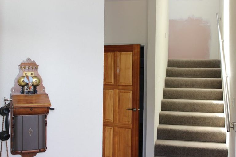 Photo of property in 7 Milton Road, Bluff Hill, Napier, 4110