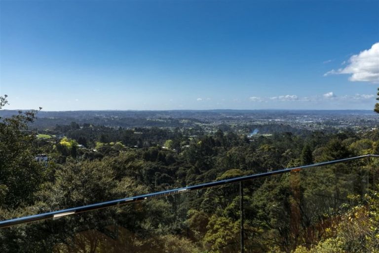 Photo of property in 182 Scenic Drive, Titirangi, Auckland, 0604